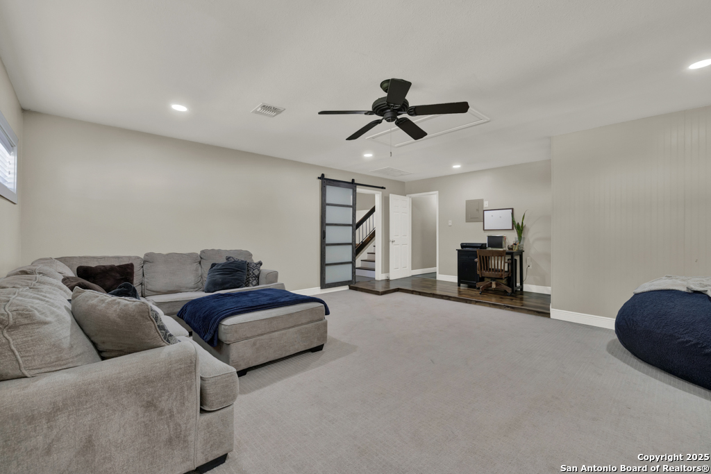 9302 SW Valley Bend San Antonio TX 78250