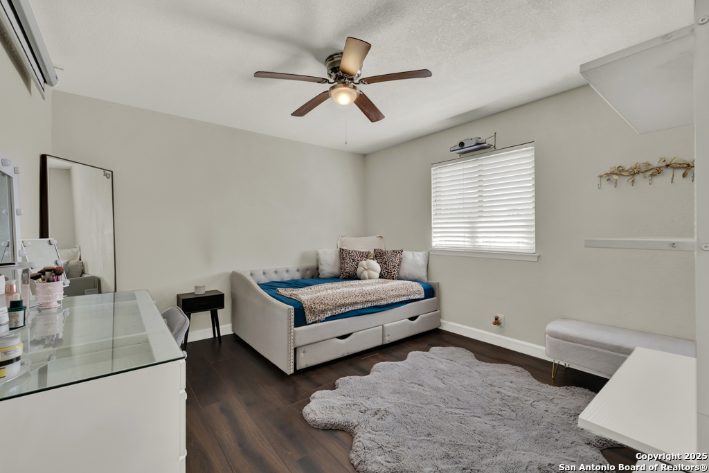 9302 SW Valley Bend San Antonio TX 78250