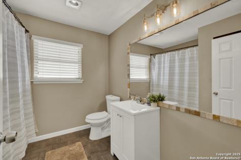 9302 SW Valley Bend San Antonio TX 78250