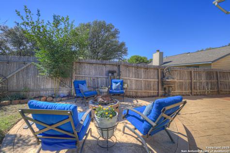 9302 SW Valley Bend San Antonio TX 78250