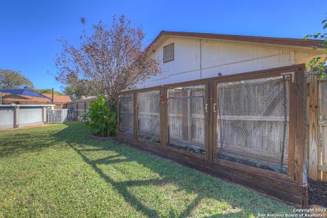 9302 SW Valley Bend San Antonio TX 78250