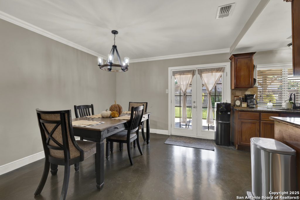 9302 SW Valley Bend San Antonio TX 78250