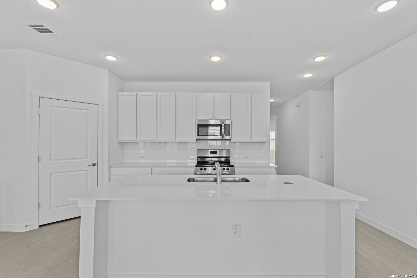 518 Lew Pass San Antonio TX 78221