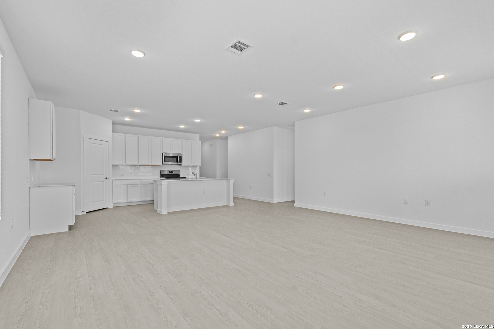 518 Lew Pass San Antonio TX 78221