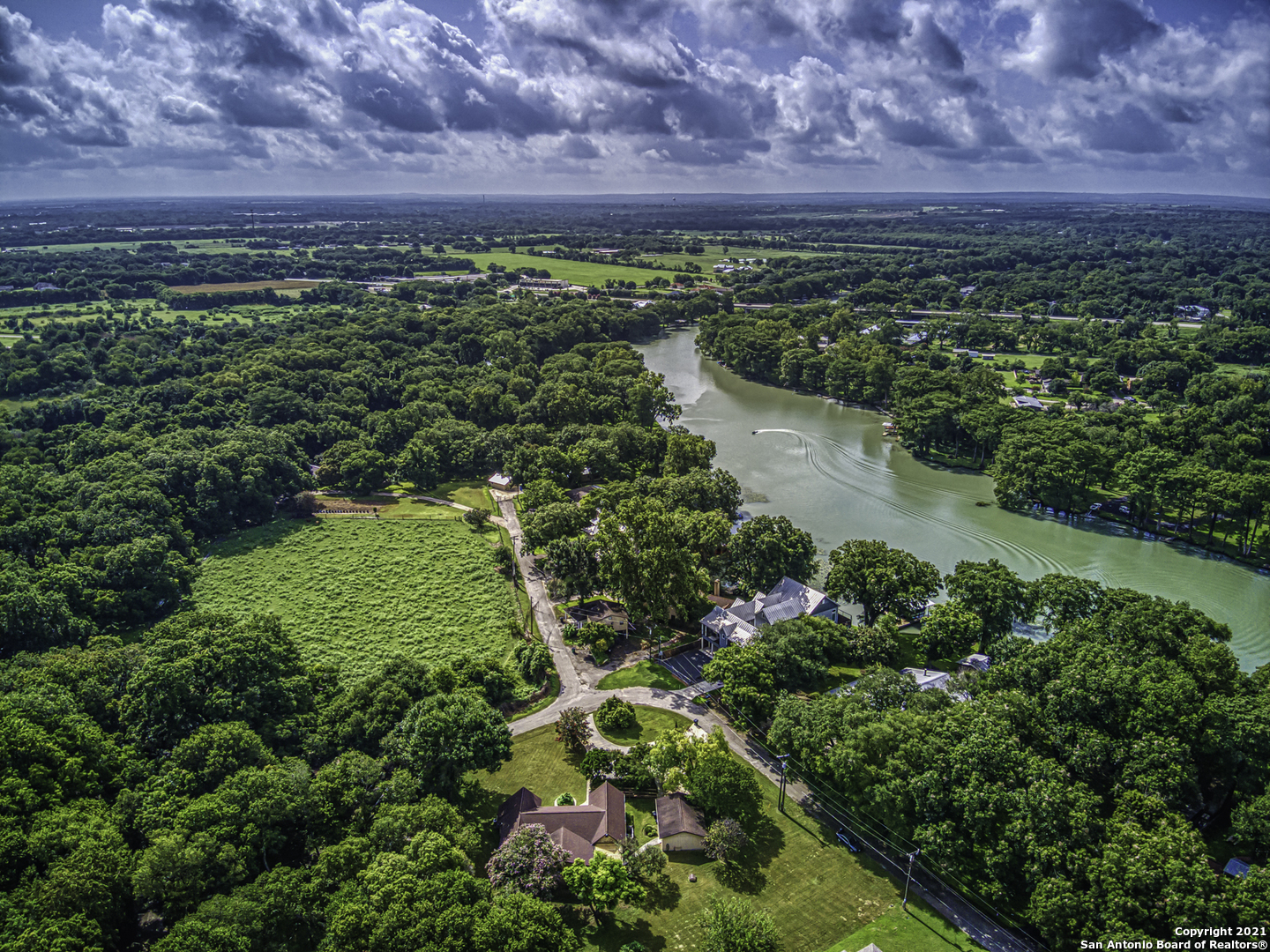 2580 Blumberg Park Seguin TX 78155