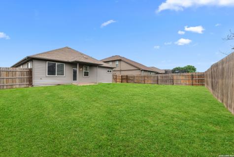 1351 Fall Cover New Braunfels TX 78130