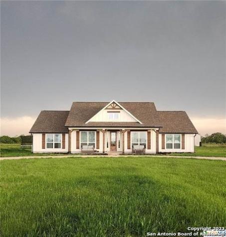 2791 Laubach Road Seguin TX 78155