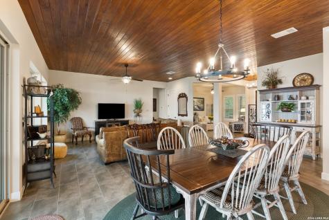 207 Emeralds Drive Burnet TX 78611