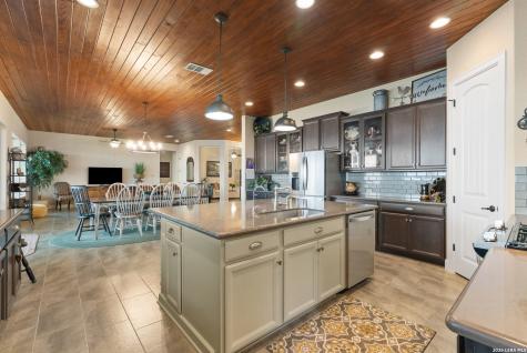 207 Emeralds Drive Burnet TX 78611