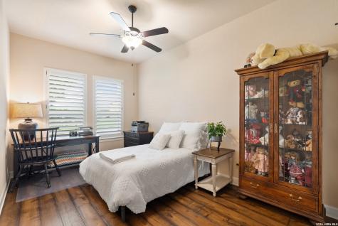 207 Emeralds Drive Burnet TX 78611