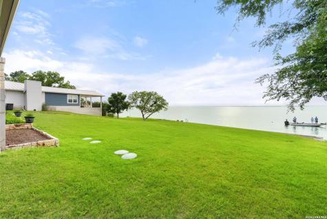 207 Emeralds Drive Burnet TX 78611
