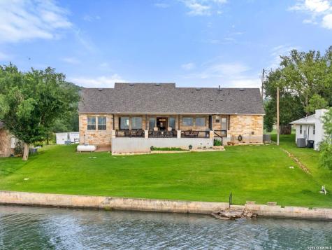 207 Emeralds Drive Burnet TX 78611