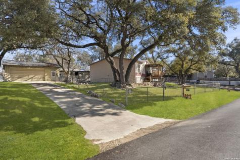397 Ridgeview Canyon Lake TX 78133