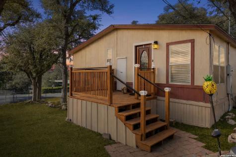 397 Ridgeview Canyon Lake TX 78133