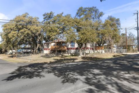397 Ridgeview Canyon Lake TX 78133
