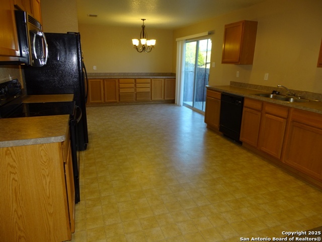 153 Hinge Chase Cibolo TX 78108
