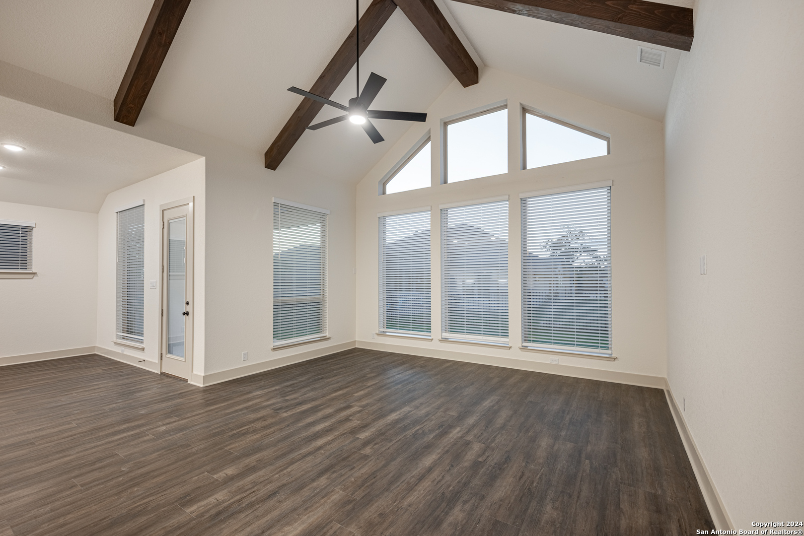 450 Vamanos Boerne TX 78006