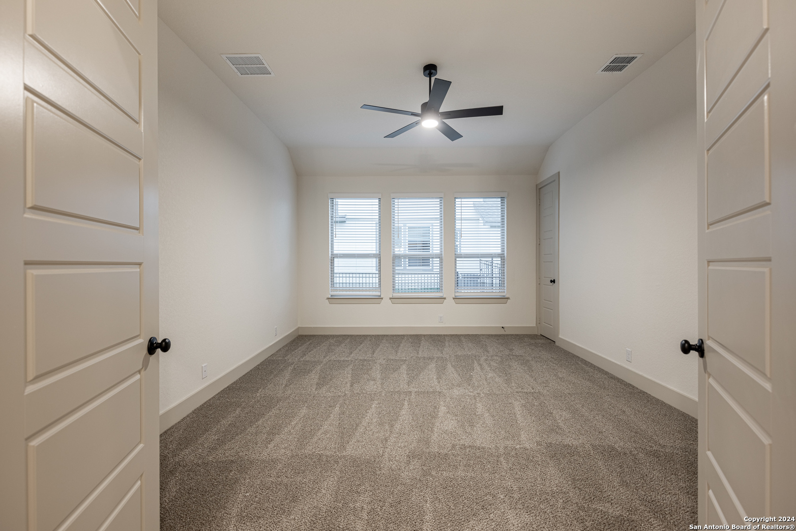 450 Vamanos Boerne TX 78006