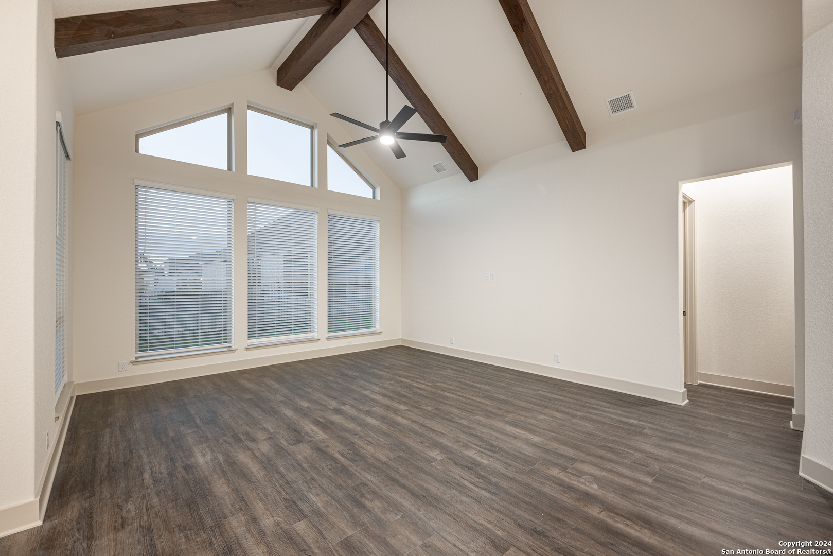 450 Vamanos Boerne TX 78006