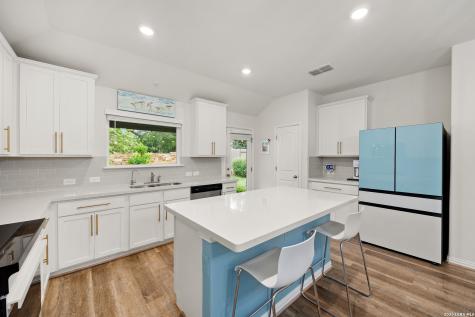 2055 Cowan Drive New Braunfels TX 78132