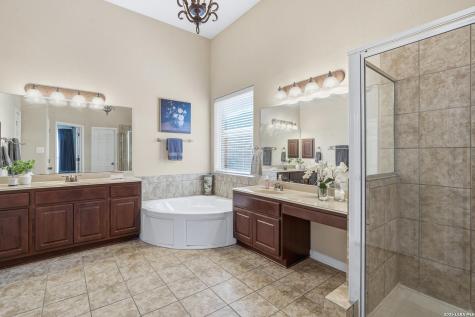 1763 Heavens Peak San Antonio TX 78258