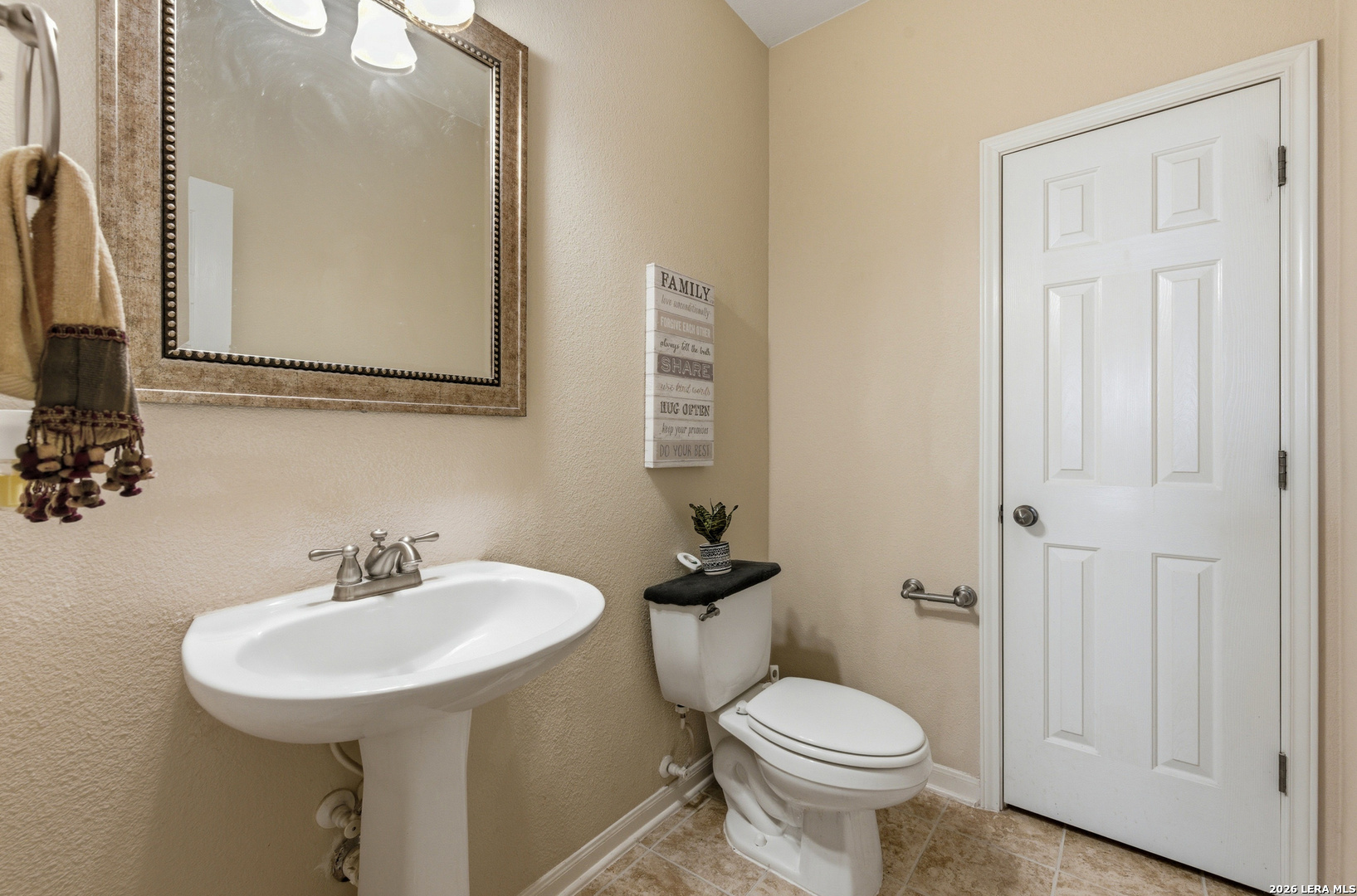 1763 Heavens Peak San Antonio TX 78258