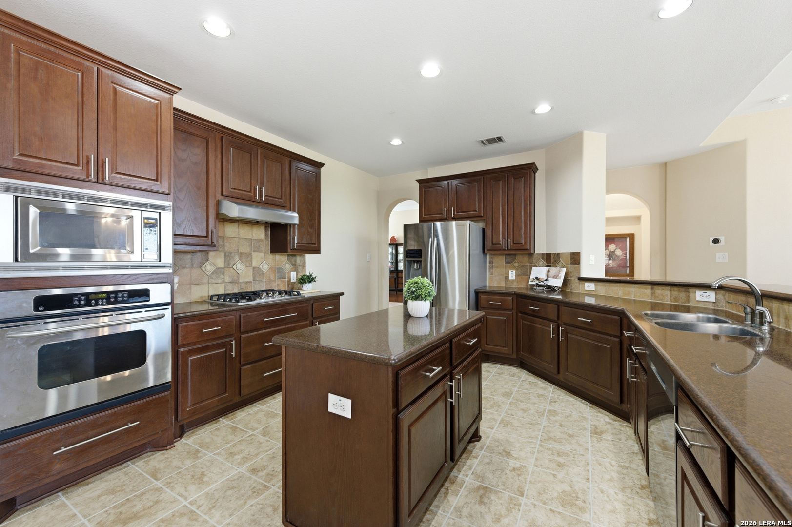 1763 Heavens Peak San Antonio TX 78258