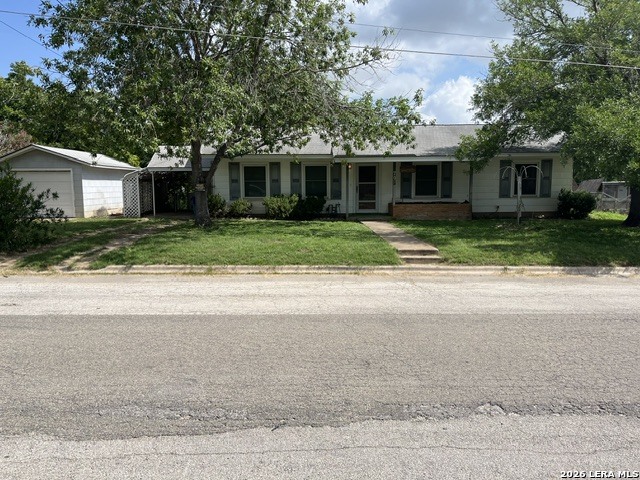 708 Sutton Pleasanton TX 78064