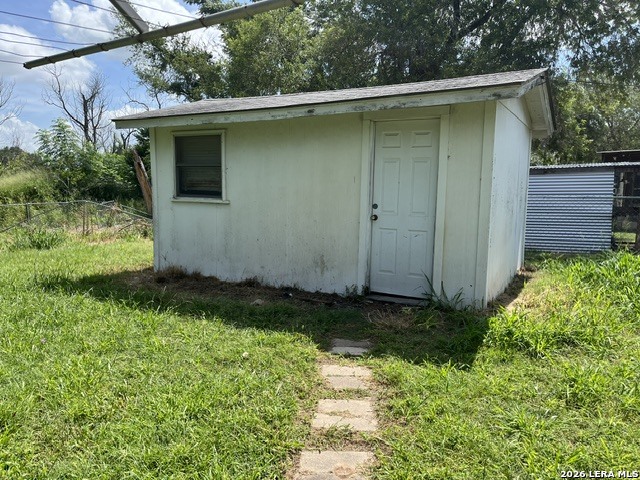 708 Sutton Pleasanton TX 78064
