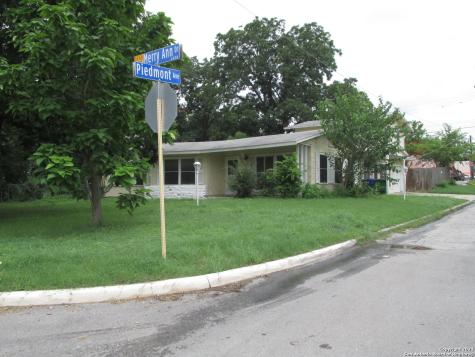 135 Merry Ann Drive San Antonio TX 78223