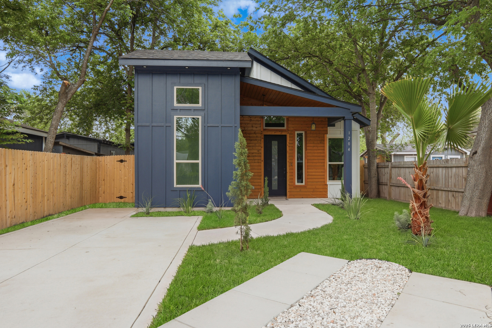 1204 Center Street San Antonio TX 78202