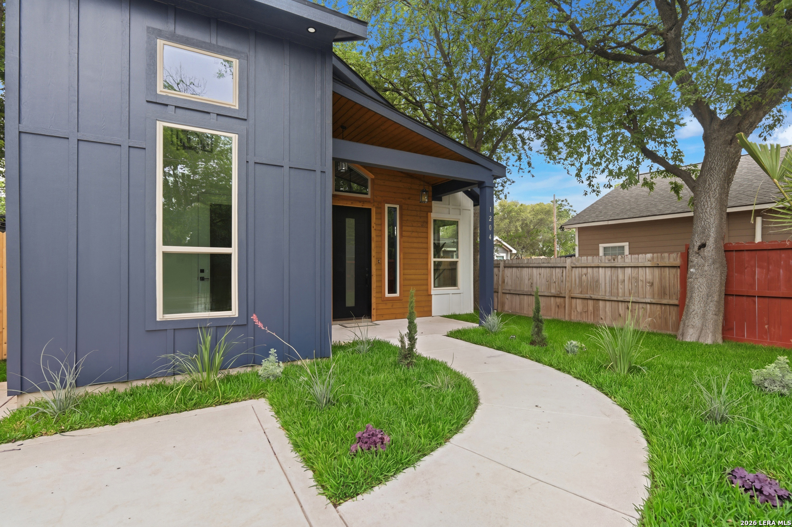 1204 Center Street San Antonio TX 78202
