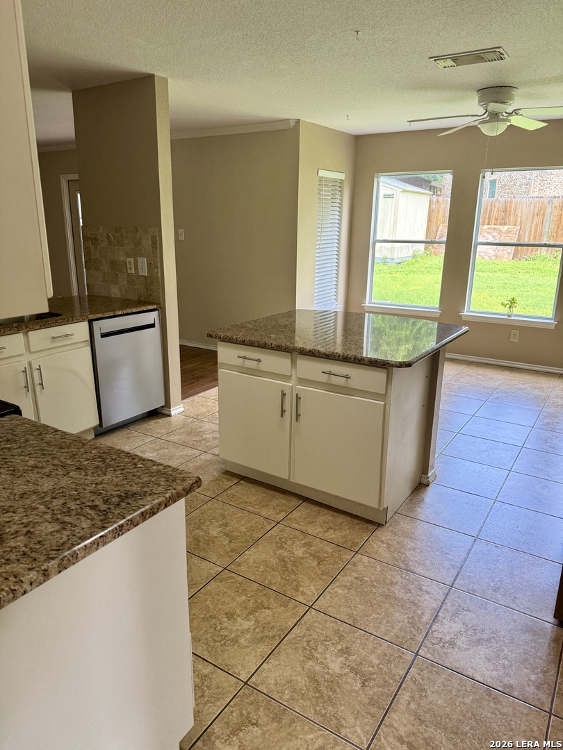 1644 Jasmine Schertz TX 78154