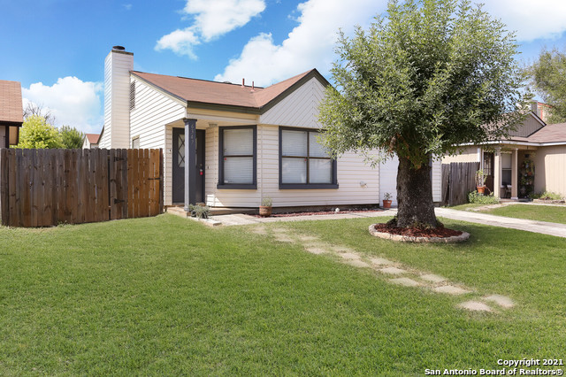 6347 Village Cliff San Antonio TX 78250
