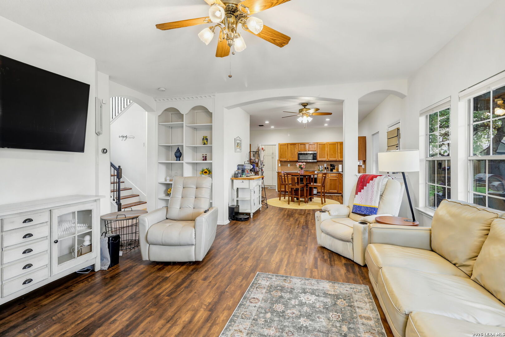 1006 Candlenut San Antonio TX 78245