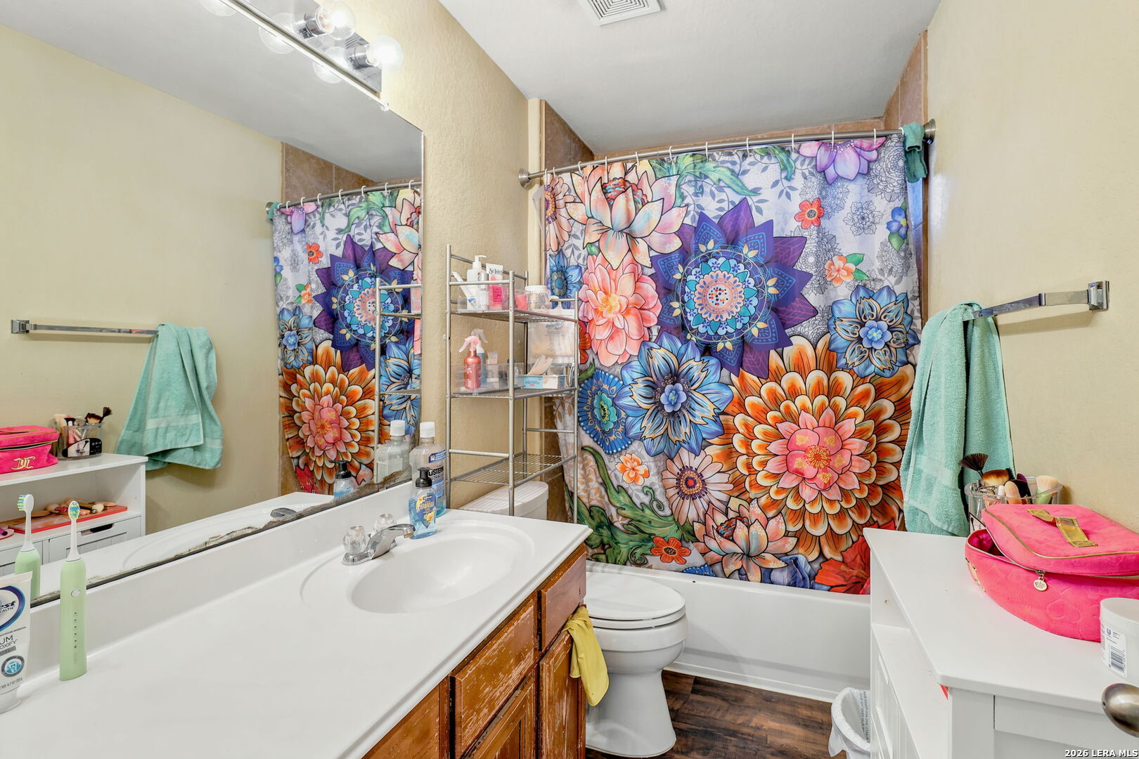 1006 Candlenut San Antonio TX 78245