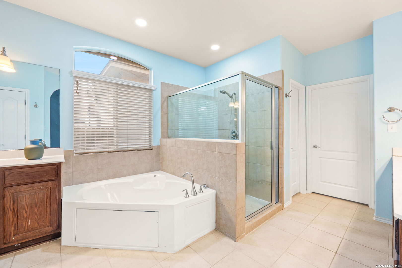 25007 White Creek San Antonio TX 78255