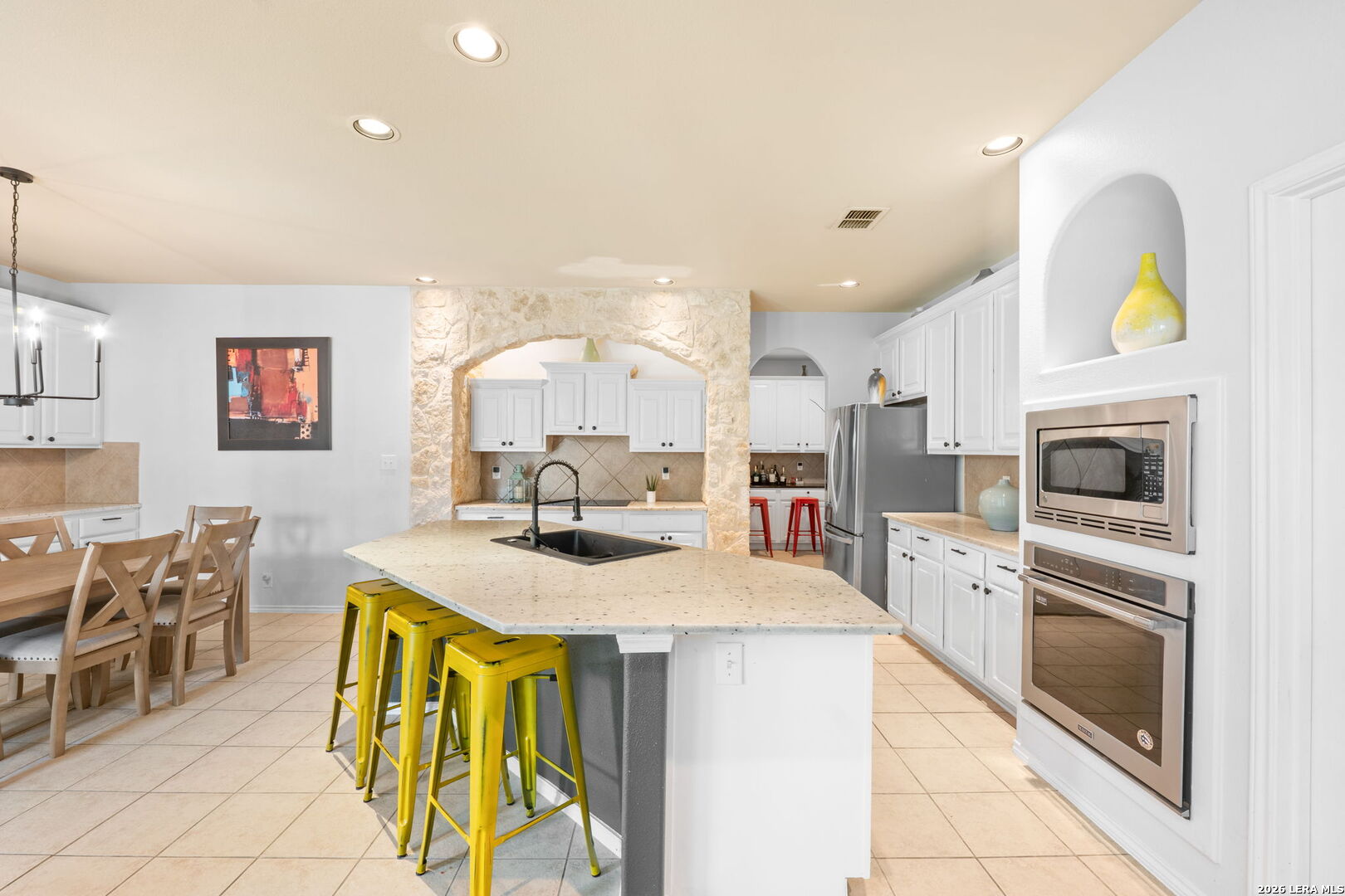 25007 White Creek San Antonio TX 78255