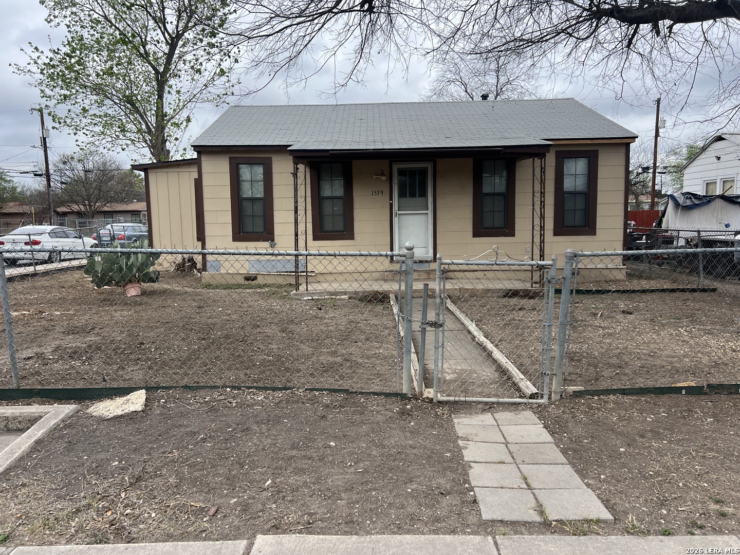 1539 W Mariposa San Antonio TX 78201