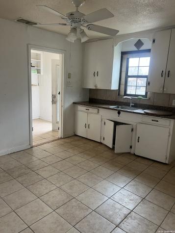 1539 W Mariposa San Antonio TX 78201