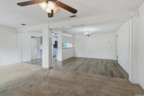 5818 Burgoyne Street San Antonio TX 78233