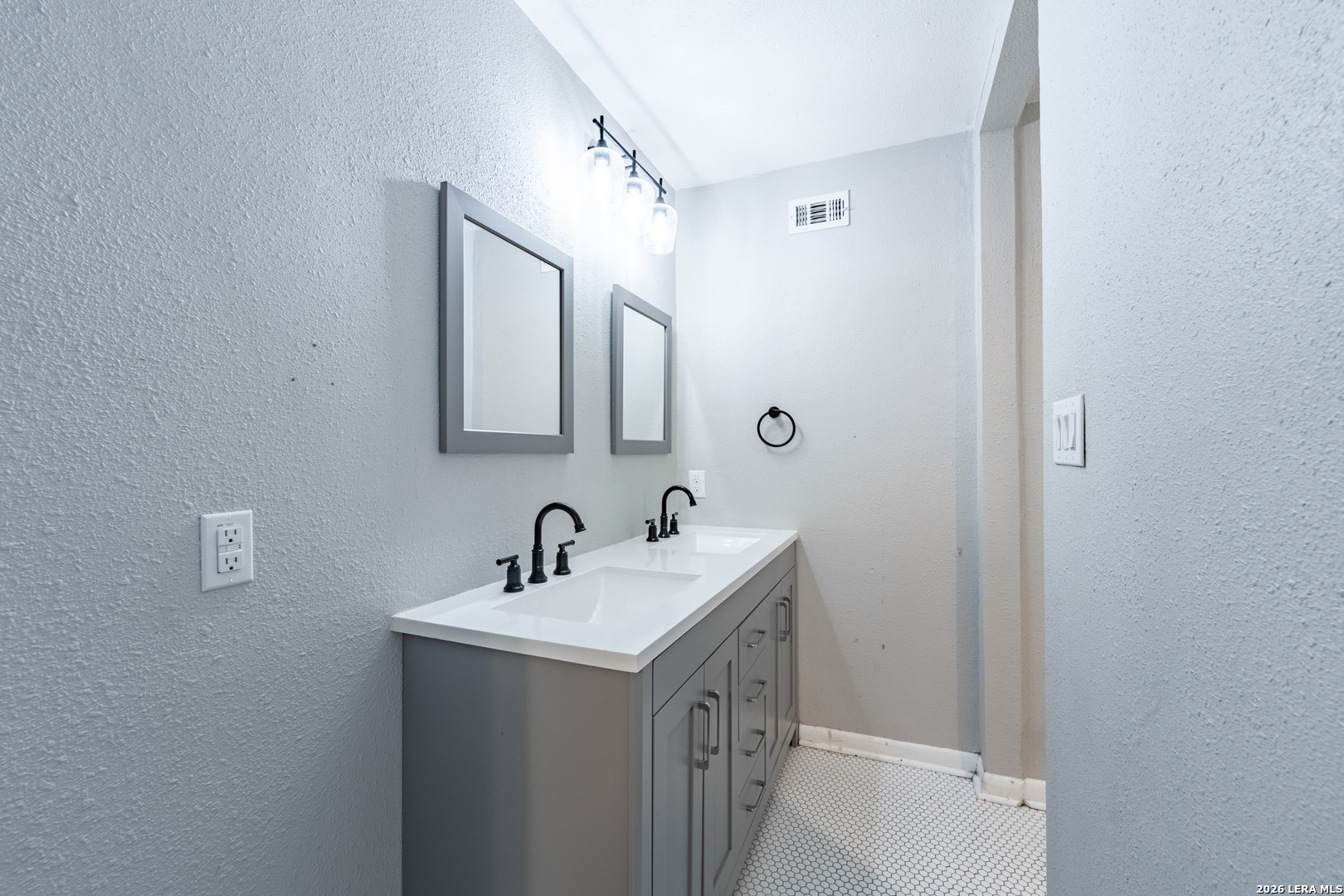145 Addax Drive San Antonio TX 78213