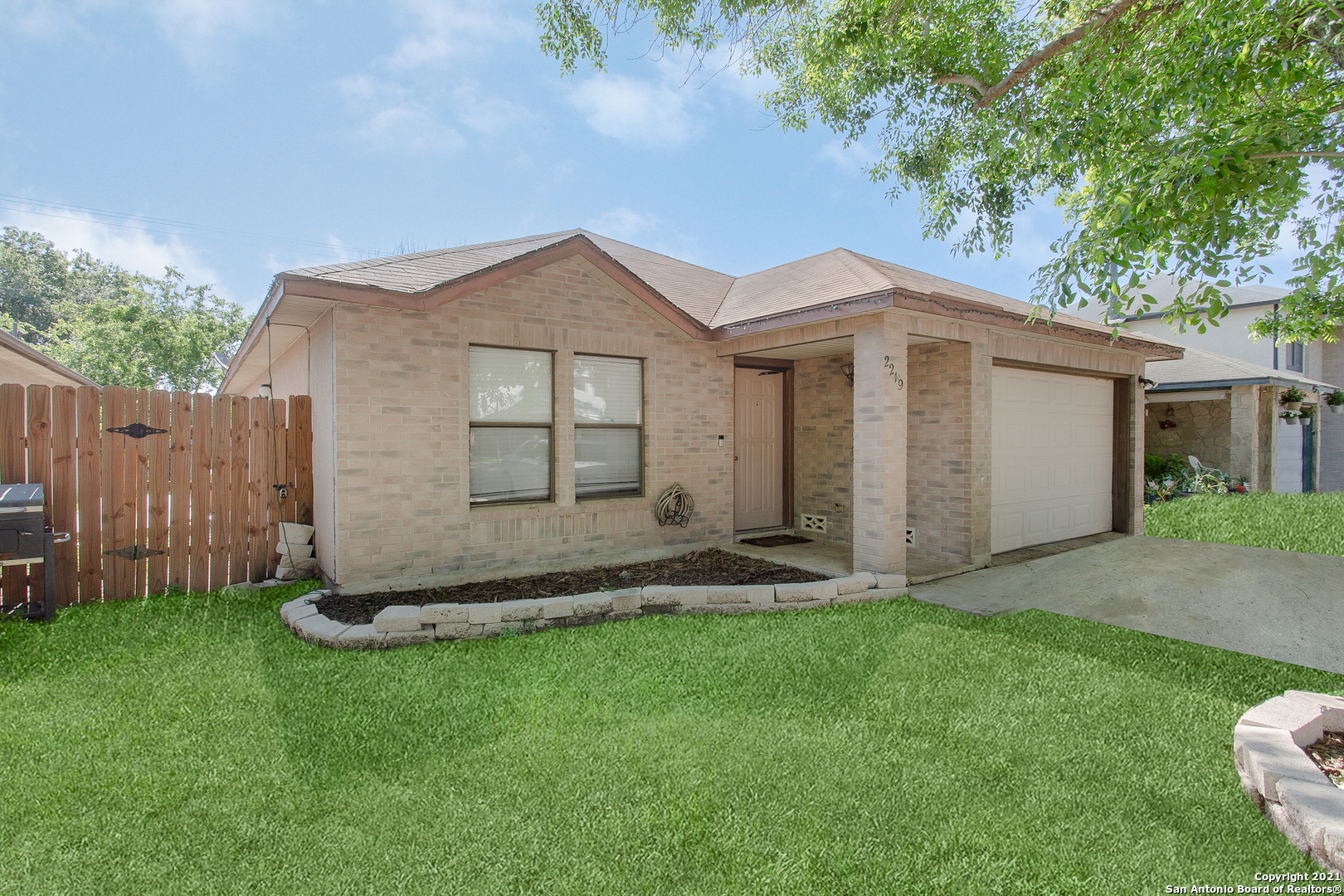 2219 Muddy Peak Drive San Antonio TX 78245