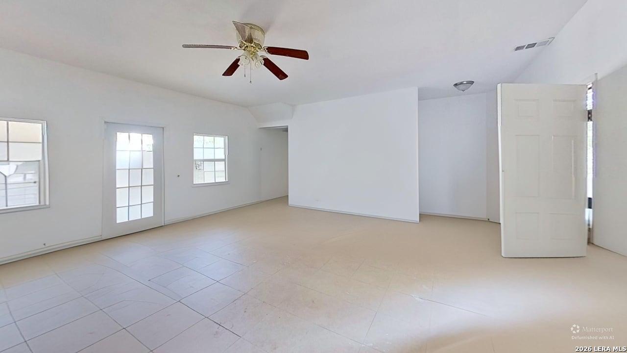705 County Road 2763 Mico TX 78056