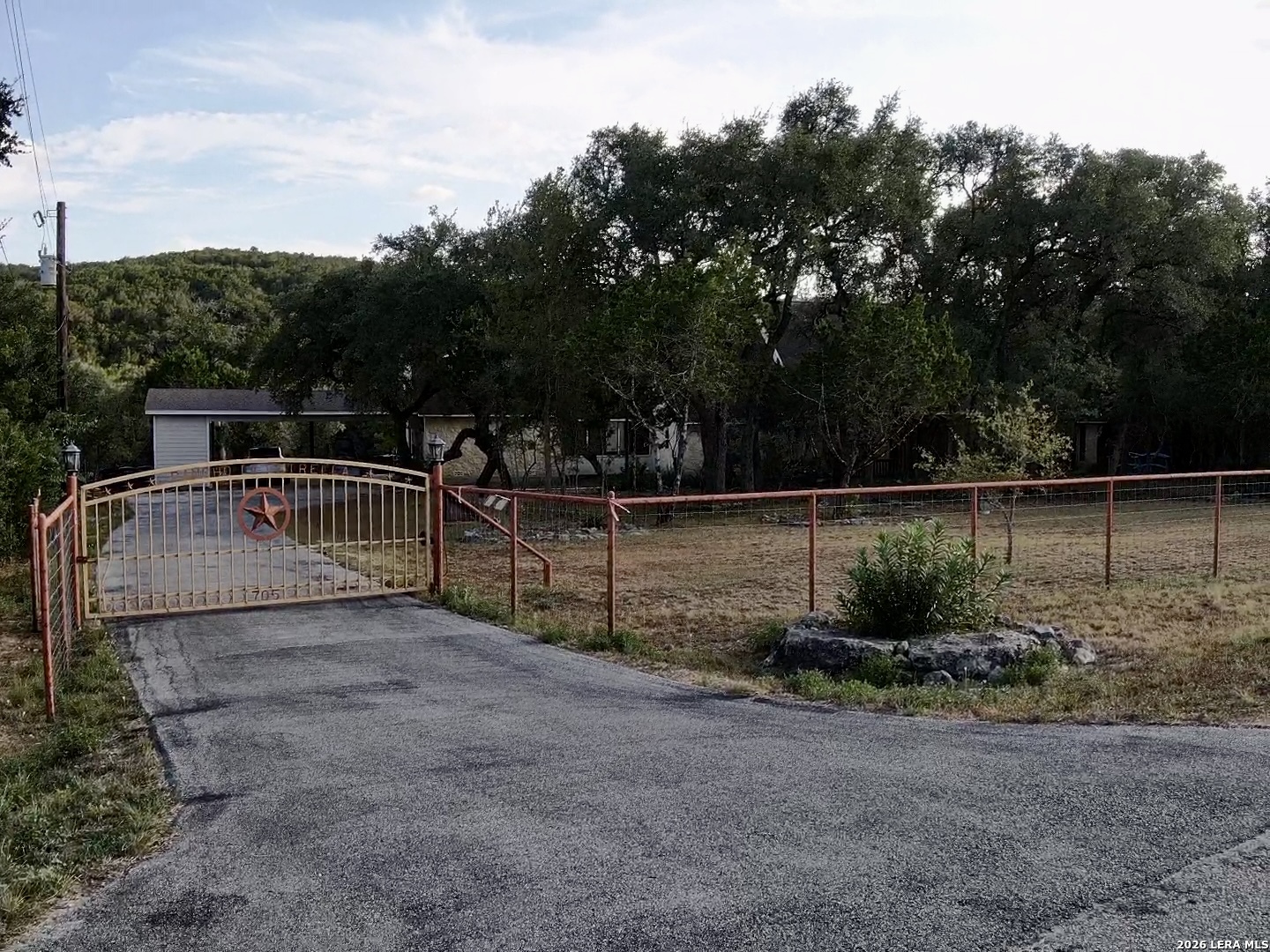705 County Road 2763 Mico TX 78056