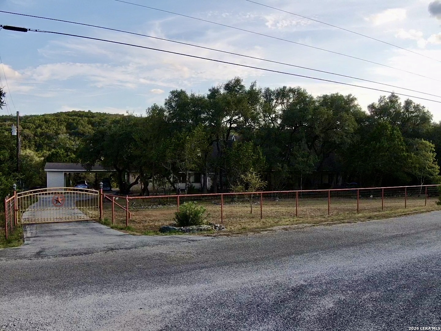 705 County Road 2763 Mico TX 78056