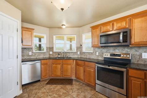 1163 County Road 323 Jourdanton TX 78026