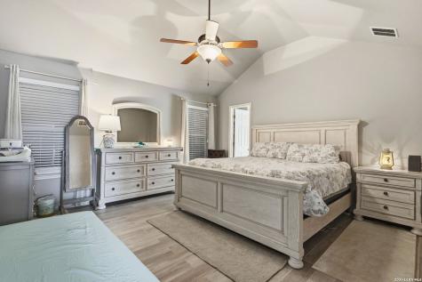 1163 County Road 323 Jourdanton TX 78026