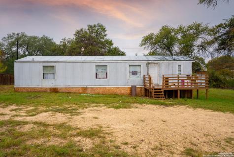 22807 Grand Spring Elmendorf TX 78112