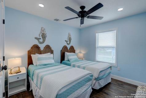 370 Misty Oak Rockport TX 78382